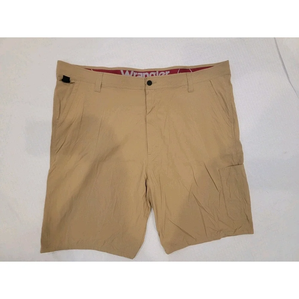Wrangler‎ Outdoor Performance Shorts 46 Brown Stretch Cargo Hiking Utility